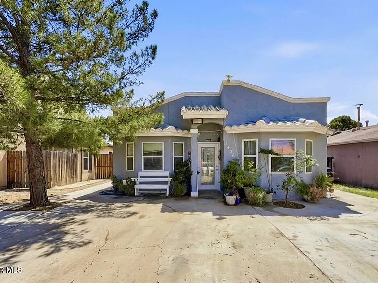 1476 Enrique Perez Cir — Photo 2