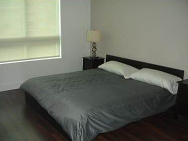 3rd image of 1900 N Bayshore Dr APT 712