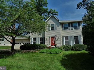 842 Moffett Forge Rd, Herndon, VA 20170