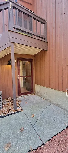 8 Steamboat Dr Photo 1