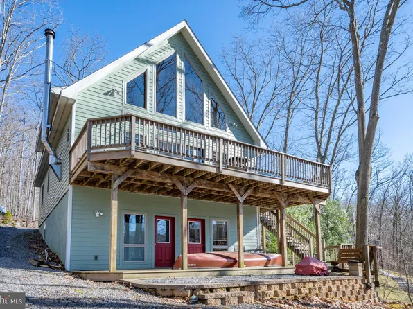 1597 Lake Shore Dr, Oakland, MD 21550