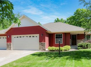 1820 High Point Dr, Altoona, WI 54720