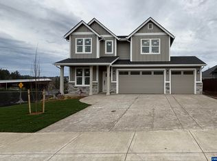 1915 Royal Crown Ave NW, Salem, OR 97304