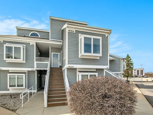 108 Millpoint Dr #8, Spring Lake, MI 49456