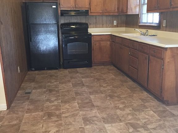 5th image of 110 Leeds Dr