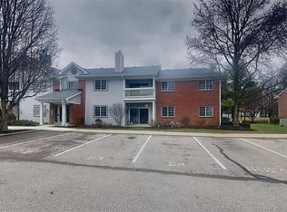 8410 Glenwillow Ln UNIT 104, Indianapolis, IN