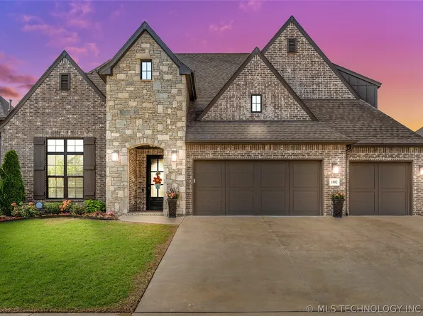 1002 W 88th St S, Tulsa, OK 74132