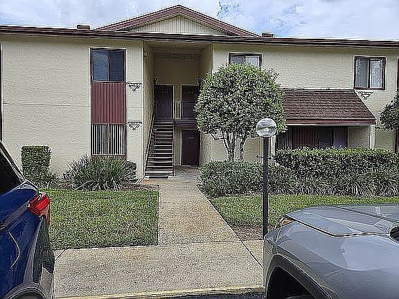 2nd image of 688 Midway Dr #B