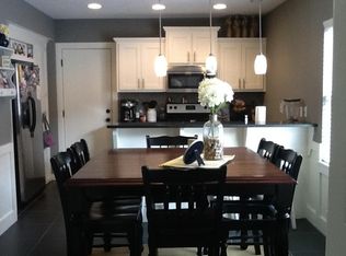 4524 Roanoke Pkwy #7-B, Kansas City, MO 64111