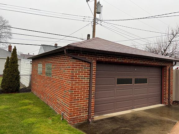 3rd image of 4526 Dawnshire Ave