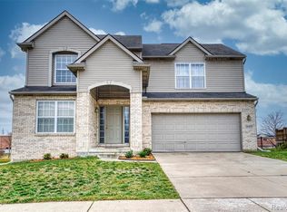 36493 Newberry Estates Dr, Westland, MI 48185