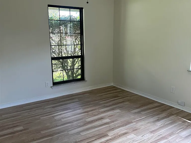 518 Chanterelle Ct — Photo 10