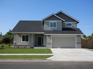 2184 Country Haven Dr, Eugene, OR 97408