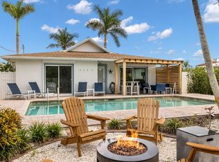 528 93rd Ave N, Naples, FL 34108