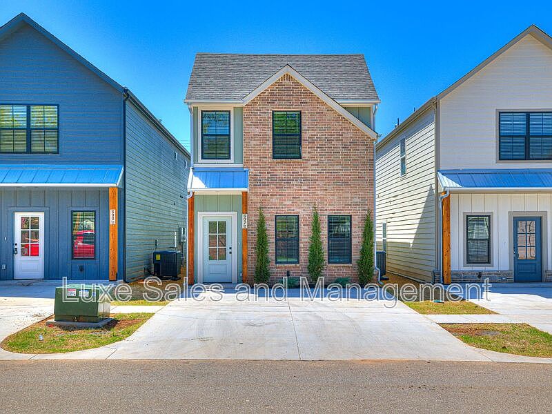 1st image of 612 W 2nd St #110
