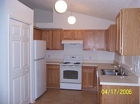 5th image of 3299 Forghun Ave SE