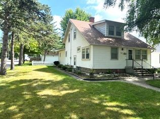 802 S 10th St, Montevideo, MN 56265