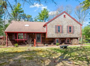 4 Oak Ridge Dr, Pocasset, MA 02559