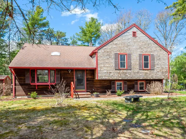 4 Oak Ridge Drive, Pocasset, MA 02559