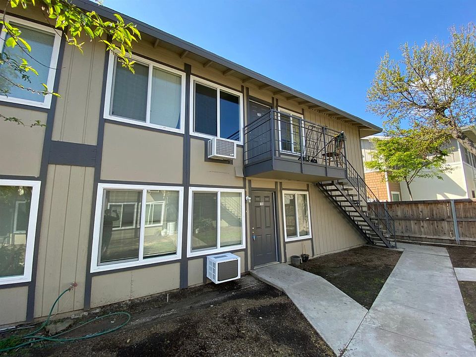 1st image of 4538 E Hamilton Ave