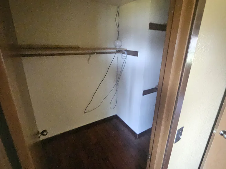 Master Bedroom Closet