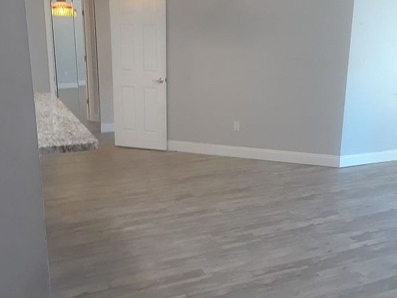 3rd image of 8645 Huntfield St