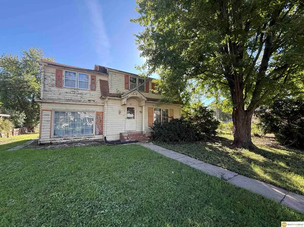 317 N 12th St, Tekamah, NE 68061