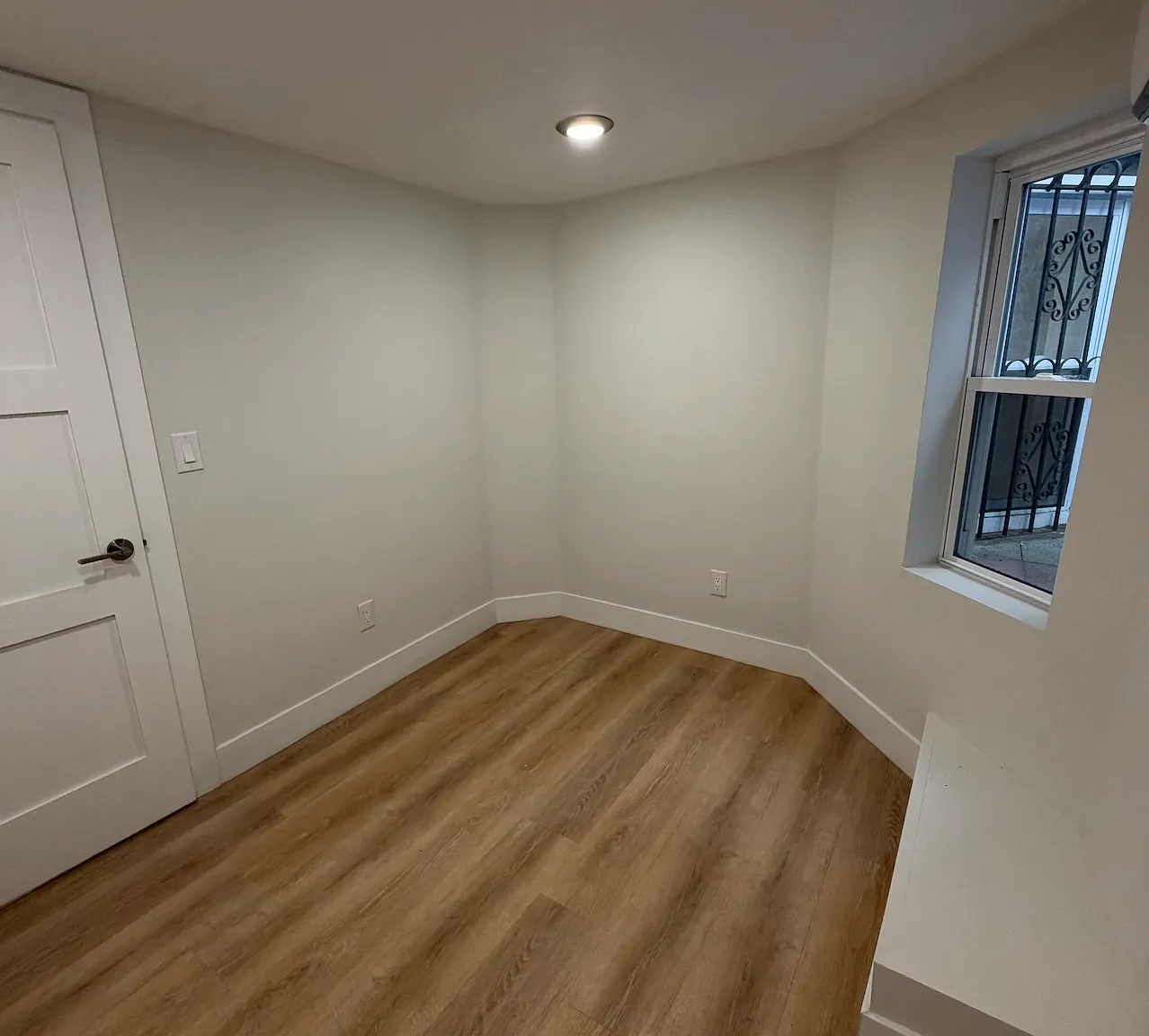2 bed, $2,500 — Photo 4