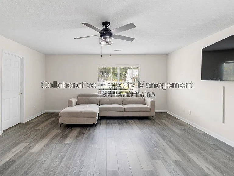 215 Tigers Paw Dr — Photo 26