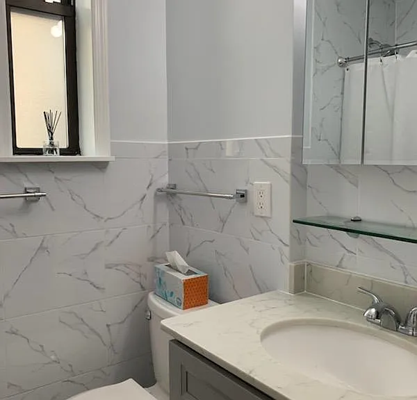 1120 Hudson St #10 — Photo 7