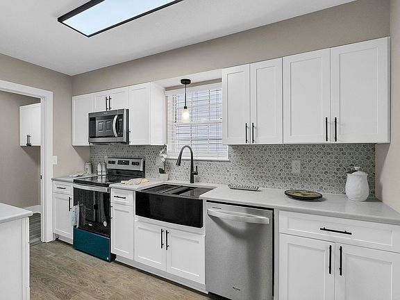 3rd image of 1941 Patrician Way