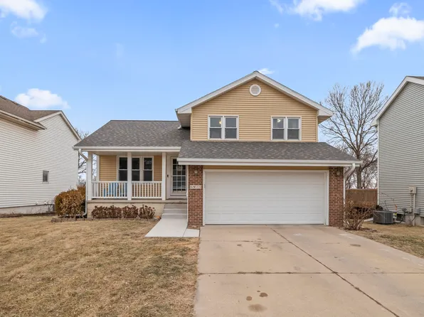 6923 Northview Dr, Urbandale, IA 50322