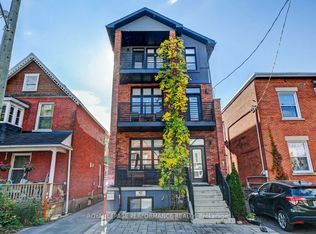 82 3rd Ave #B, Ottawa, ON K1S2J8