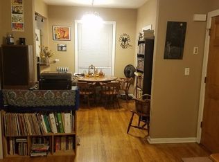 1221 W Rosedale Ave, Chicago, IL 60660