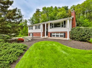 9 Edinburgh Dr, Bedford, NH 03110