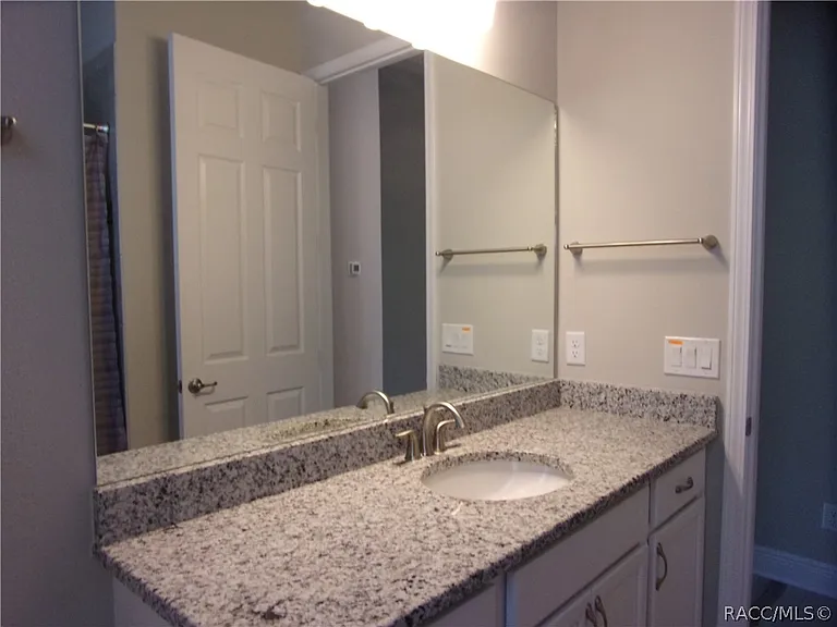 248 E Cumberland Ct — Photo 28