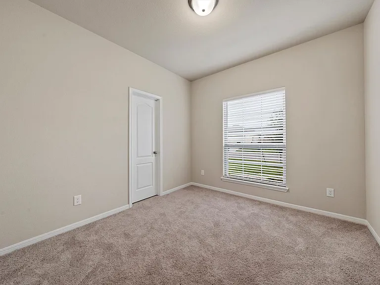 7445 Garden Glen Dr — Photo 13