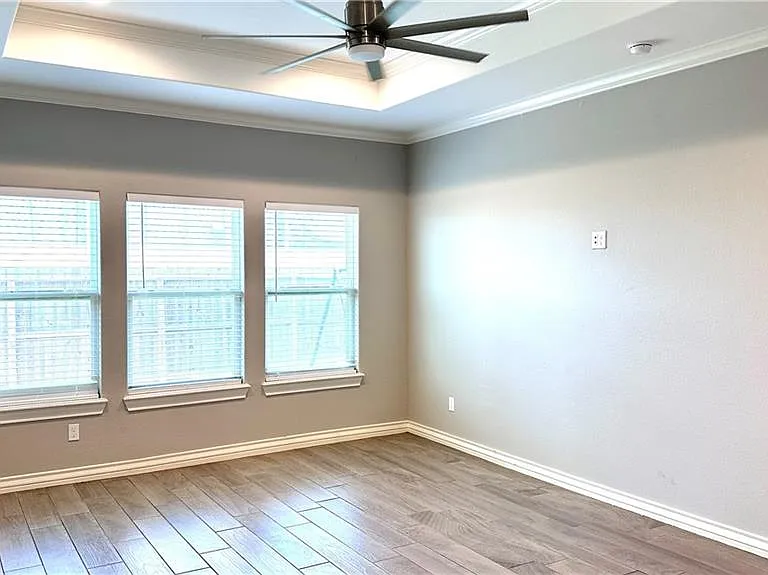 3734 Berkeley Dr — Photo 6