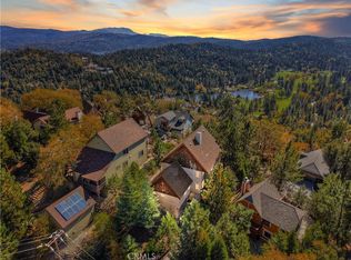 26589 Amador Ln, Lake Arrowhead, CA 92352