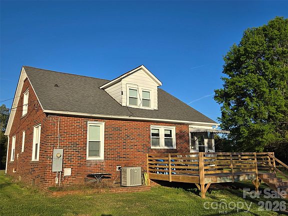 3rd image of 4207 Section House Rd