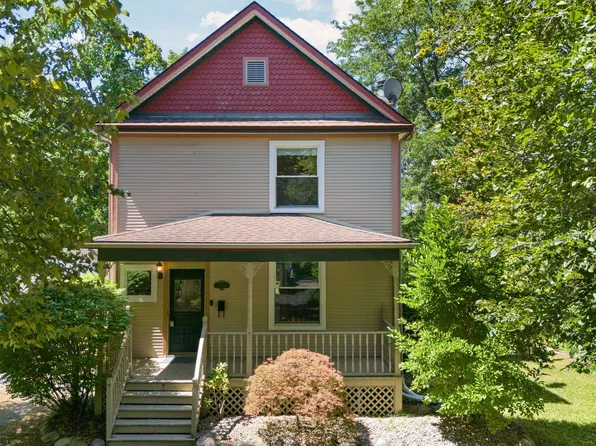 207 N Harris St, Saline, MI 48176