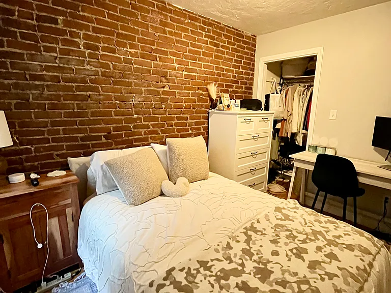 596 E 3rd St #1 — Photo 7