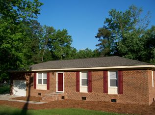 2682 Ivy Rd, Greenville, NC 27858