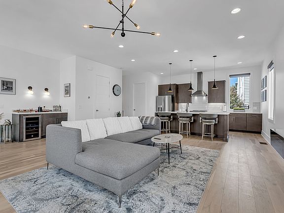 2nd image of 1242 2nd Ave S #3