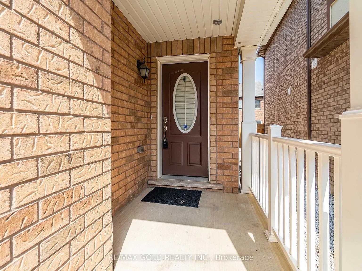4 bed, $2,950 — Photo 2