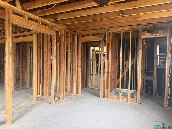 5th image of 710 Lori Ln