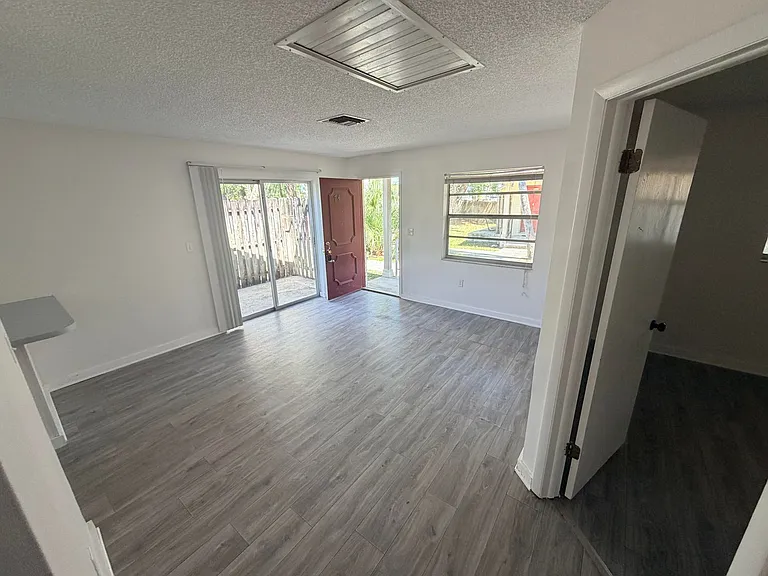 7434 Chapel Ave — Photo 17