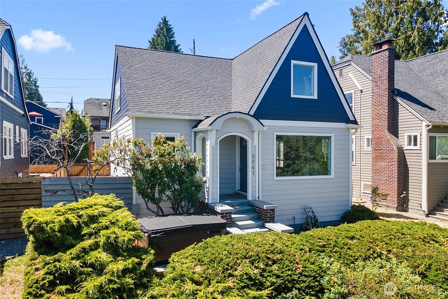 5041 35th Avenue SW photo 1