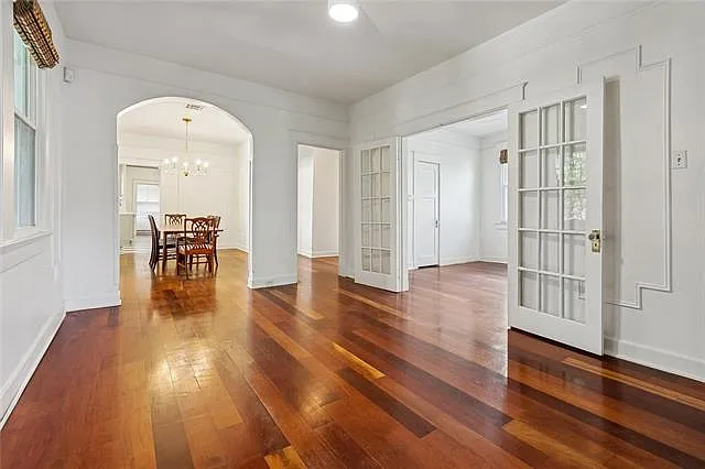 3 bed, 2.0 bath, 1400 sqft, $3,200 — Photo 3