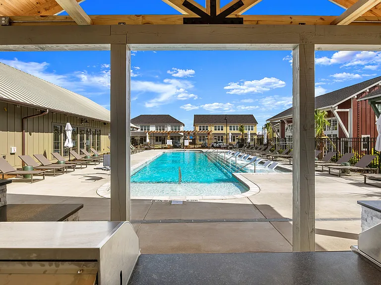 Luxury Pool